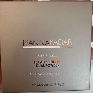 Flawless Finish Dual Powder Foundation Manna Kadar Cosmetics
C2 Flawless porcela